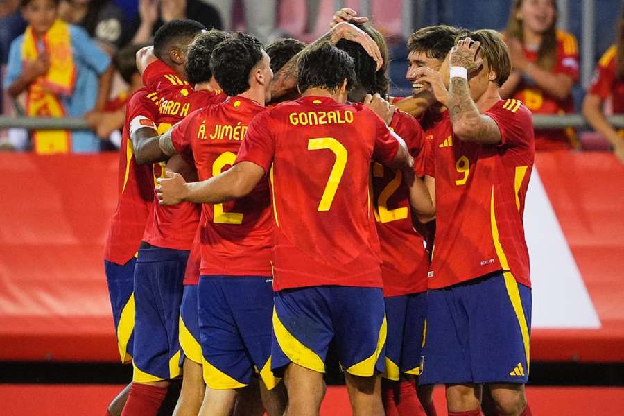Los jugadores de España celebrando Los jugadores de España celebrando