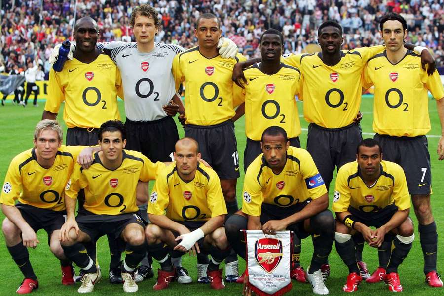 O time do Arsenal na final da Champions de 2005/06 O time do Arsenal na final da Champions de 2005/06