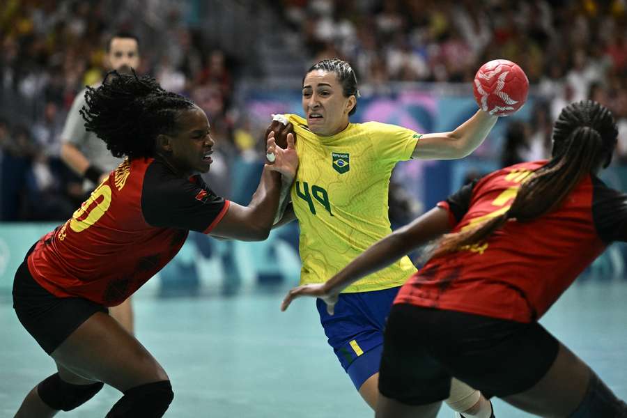 Brasil já vencia ao intervalo por 14-6