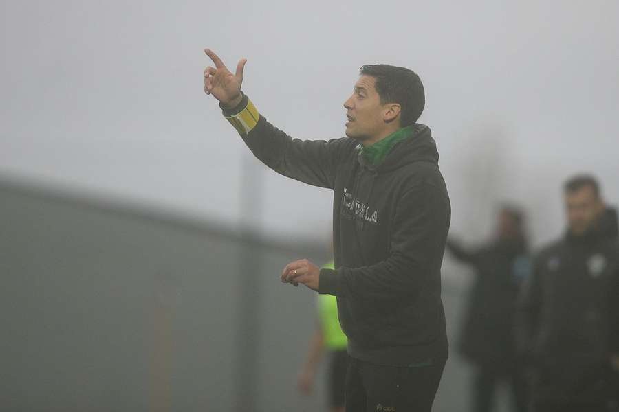 Luís Pinto vai continuar em Tondela
