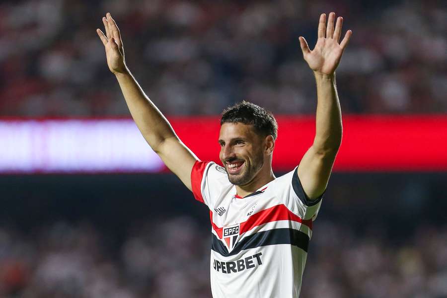 Calleri garantiu a vitória do São Paulo sobre o Flamengo