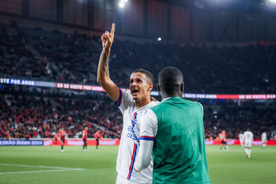 Luciano Juba fechou o placar para o Bahia na Ligga Arena