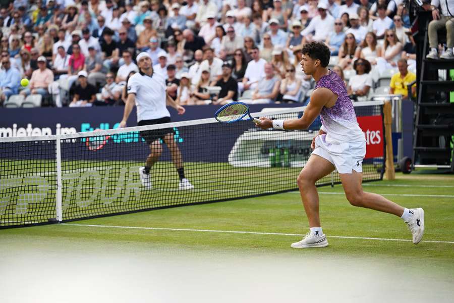 Tennis LIVE: Finale ATP Stuttgart – Shelton vs. Fritz Tennis LIVE: Finale ATP Stuttgart – Shelton vs. Fritz