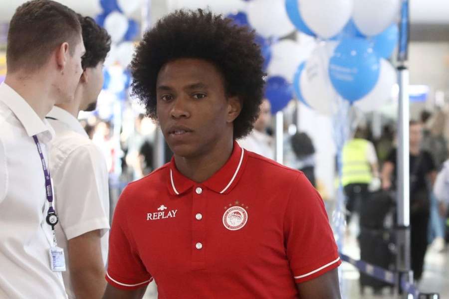 Willian esteve seis meses no Olympiacos