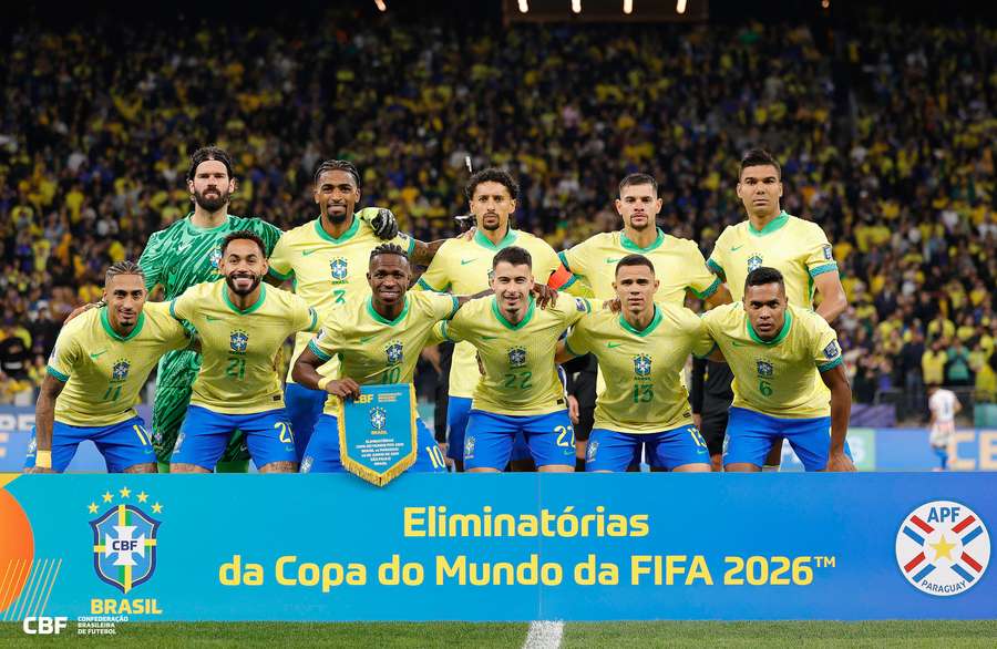 Brasil é o atual 2.º classificado das eliminatórias Sul-Americanos Brasil é o atual 2.º classificado das eliminatórias Sul-Americanos