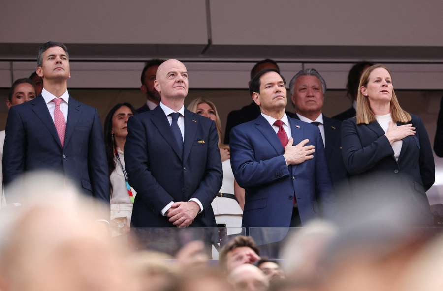 Infantino ao lado de Marco Rubio, secretário de estado norte-americano