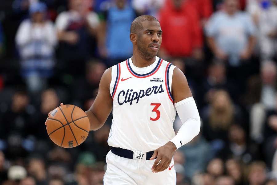 Los Angeles Clippers' Chris Paul announces retirement (2025)