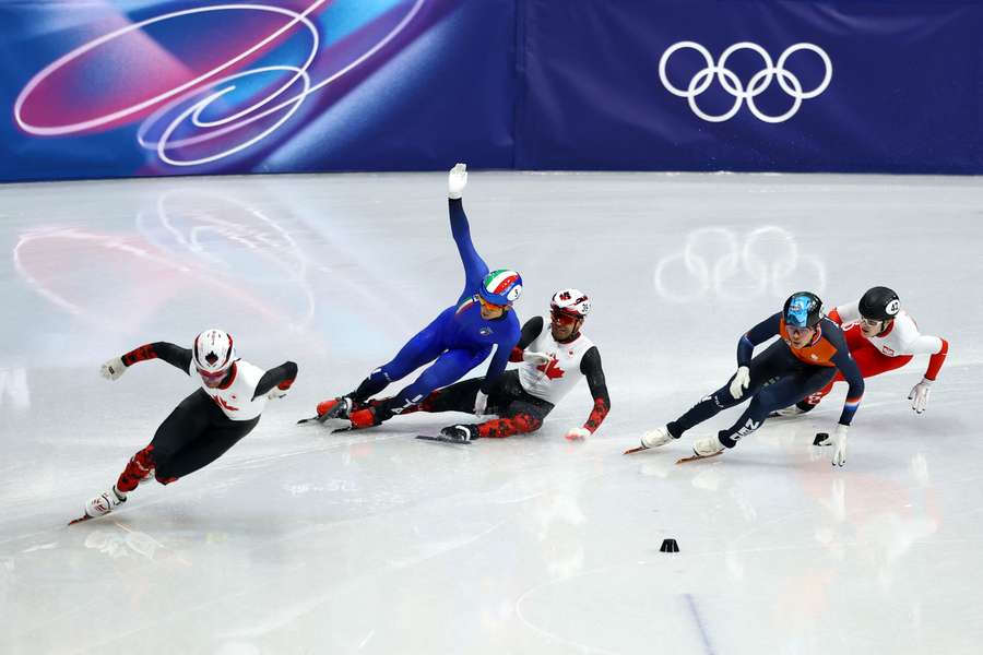 Laoun colpisce Sighel Laoun colpisce Sighel