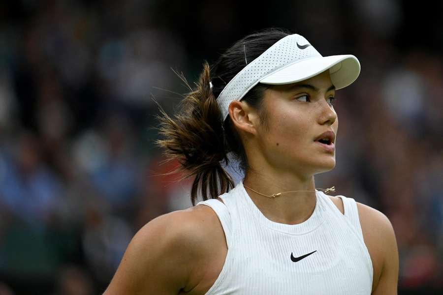 Raducanu dotarła do czwartej rundy Wimbledonu