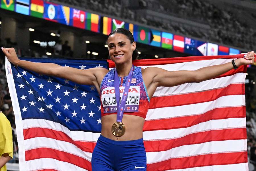 Sydney McLaughlin-Levrone celebrates after winning in the women's 400m final