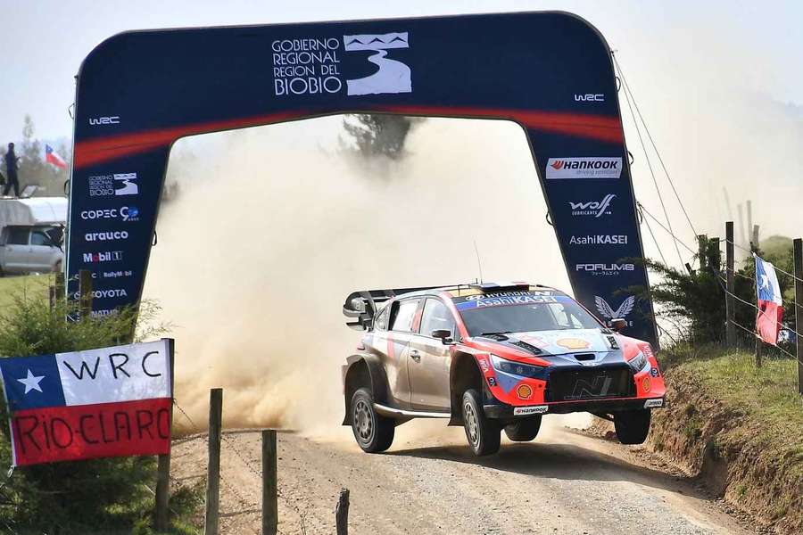 Adrien Fourmaux em ação no Rali do Chile