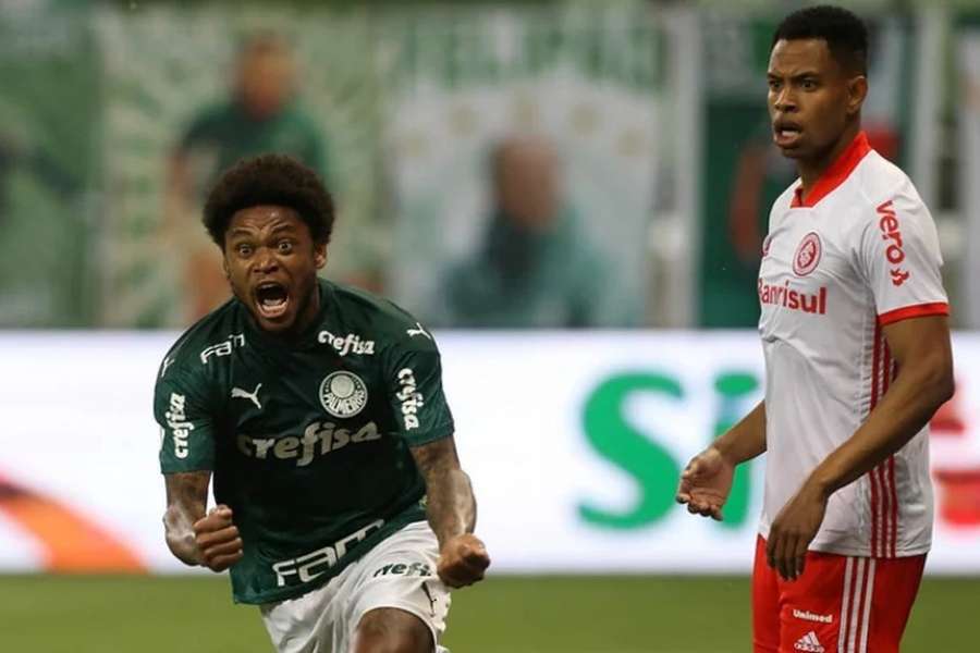 Luiz Adriano deixou o Palmeiras pelo Antalyaspor