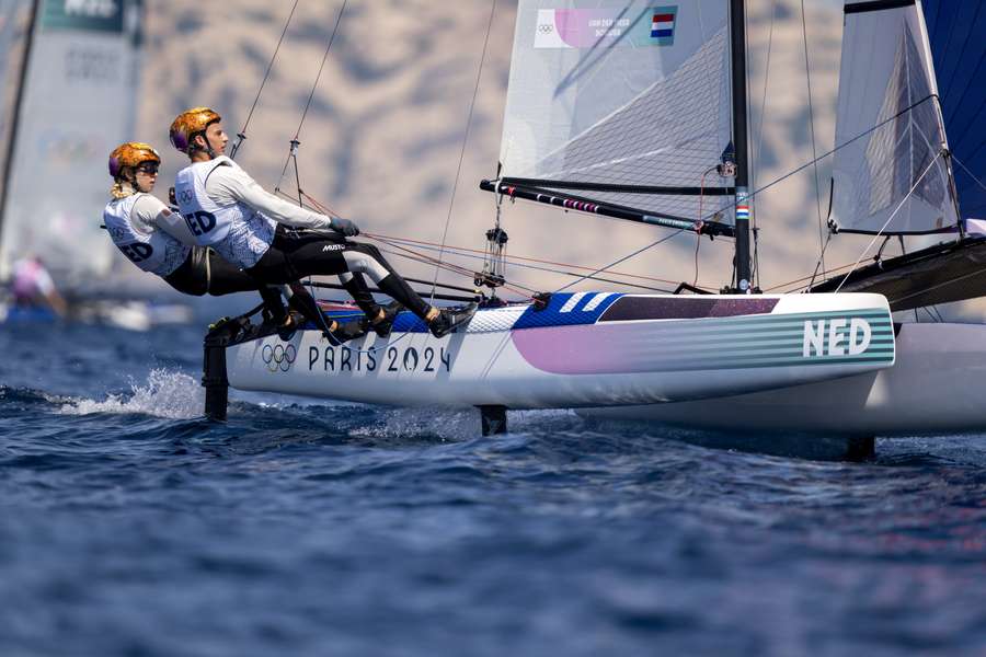 Zeilduo Van der Meer/Bouwer kan plak vergeten voor medalrace ondanks inhaalrace