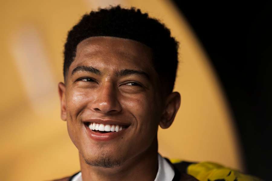 Jobe Bellingham sente-se em casa no Borussia Dortmund