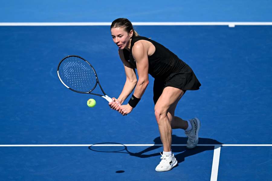 Chwalińska odwróciła wynik mecz z Bouzkovą i zagra w 1/8 finału w Wuhan Chwalińska odwróciła wynik mecz z Bouzkovą i zagra w 1/8 finału w Wuhan
