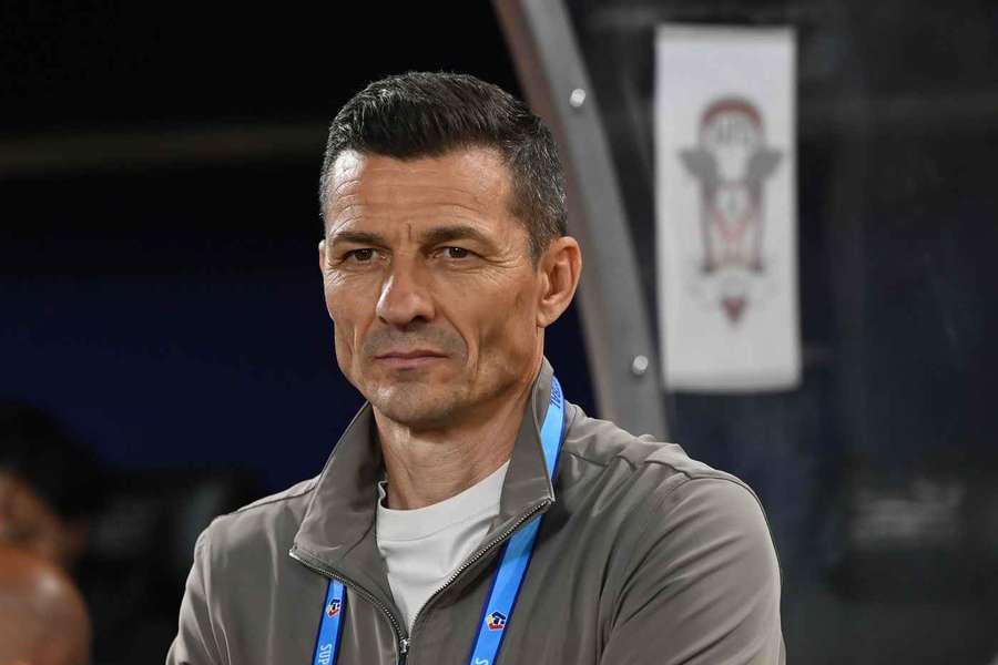Rapid s-a despărțit oficial de Costel Gâlcă Rapid s-a despărțit oficial de Costel Gâlcă