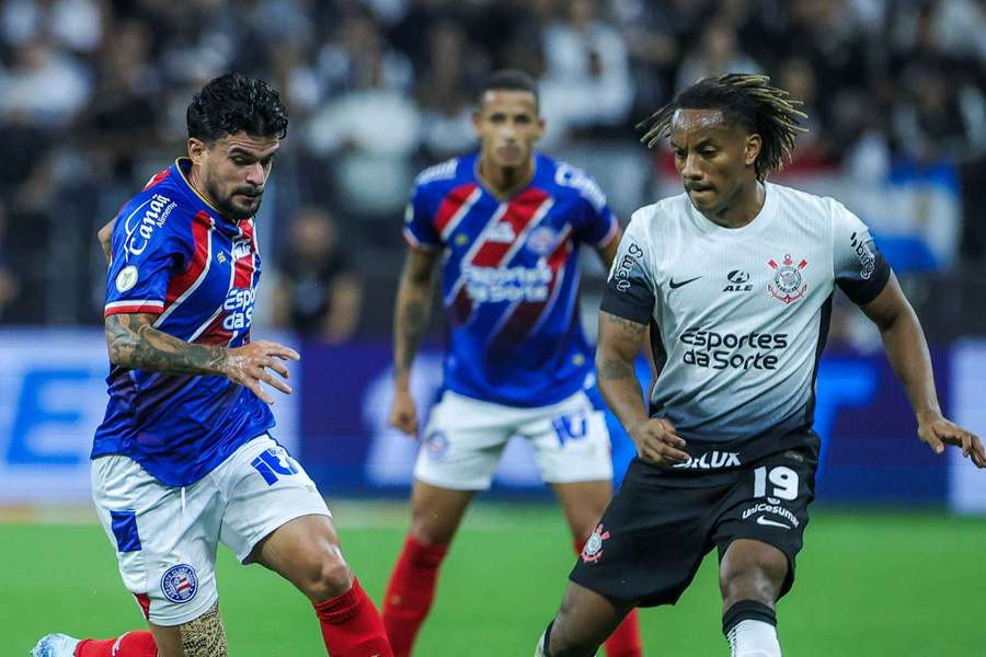 Bahia e Corinthians se enfrentam neste domingo (30) pelo Brasileirão