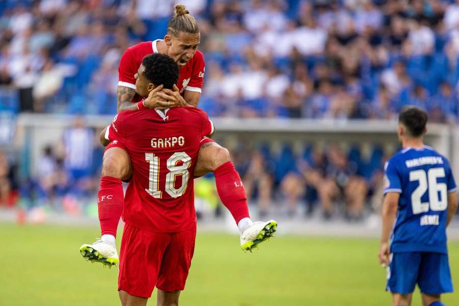 Cody Gakpo maakte de 2-2 in de met 4-2 gewonnen oefenwedstrijd van Liverpool