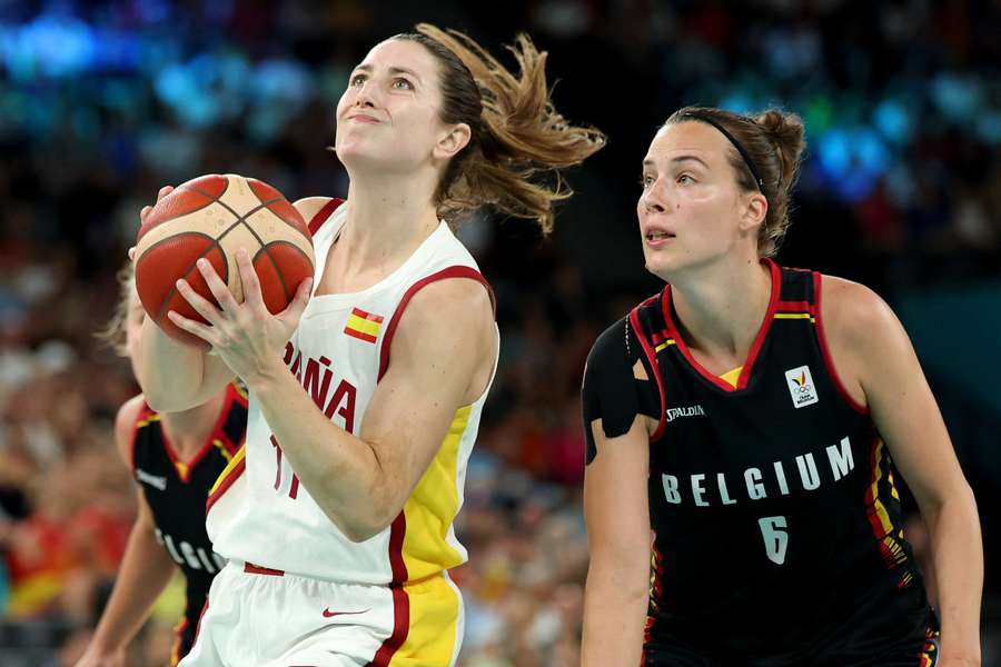Leo Rodríguez, ante Antonia Delaere en el España-Bélgica de cuartos de los Juegos Leo Rodríguez, ante Antonia Delaere en el España-Bélgica de cuartos de los Juegos