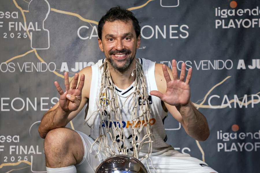 Sergio Llull, tras ganar su novena ACB