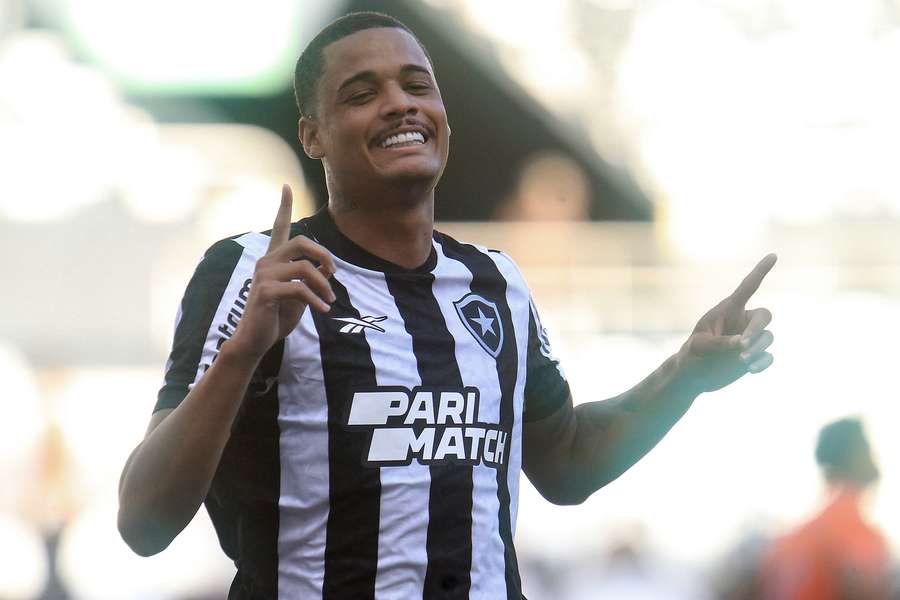 Janderson fez o segundo do Botafogo no Nilton Santos