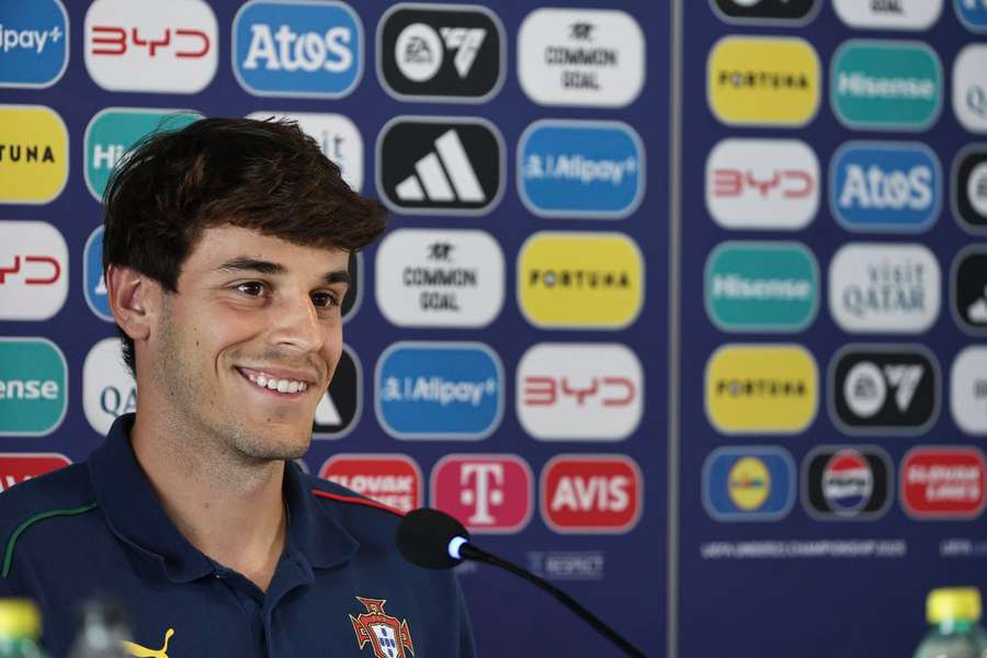 Paulo Bernardo chegou aos 30 jogos pelos sub-21 de Portugal