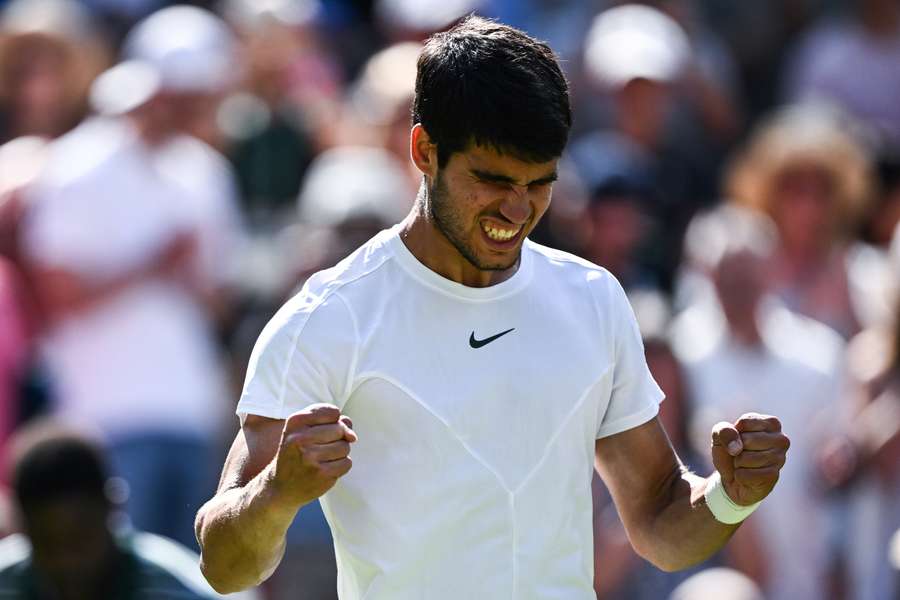 Alcaraz passa por Alexandre Müller e avança à 3ª rodada de Wimbledon