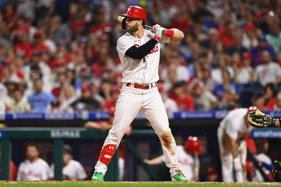 MLB roundup: Bryce Harper returns, drives in 2 in Phils' win