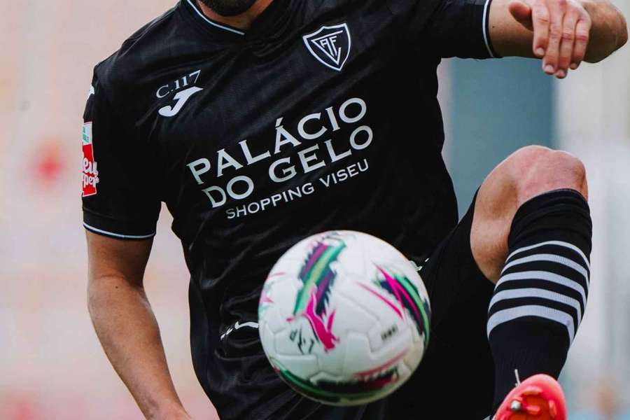 Oito jogadores de saída, todos em final de contrato