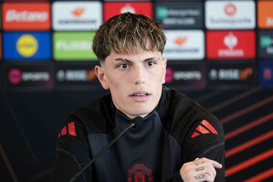 Garnacho on Man Utd's mass staff changes: It's not easy in the middle of the season Garnacho on Man Utd's mass staff changes: It's not easy in the middle of the season