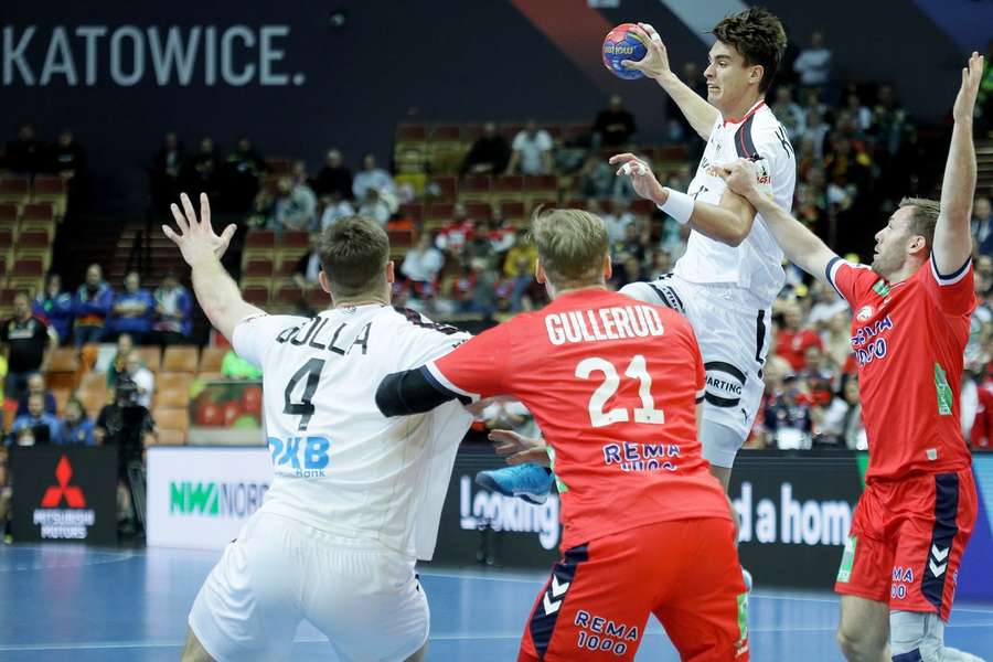 Norvegia și Danemarca au terminat neînvinse grupele principale la CM de handbal