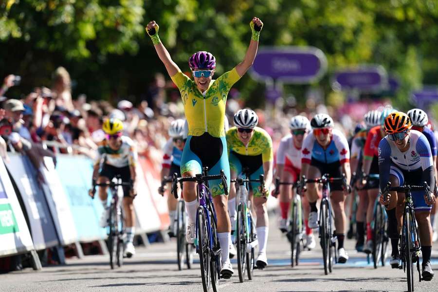 Australian cyclists continue dominance as Baker takes road race gold