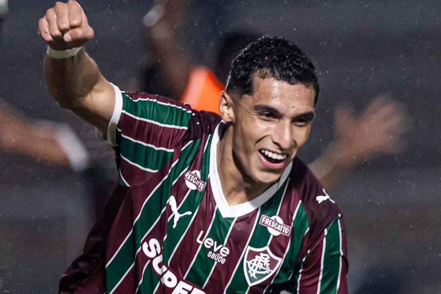Serna renovou com Fluminense até o fim de 2028