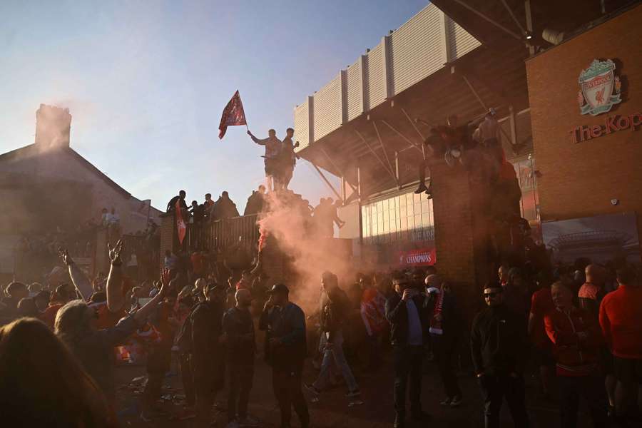 Les célébrations à Anfield. Les célébrations à Anfield.