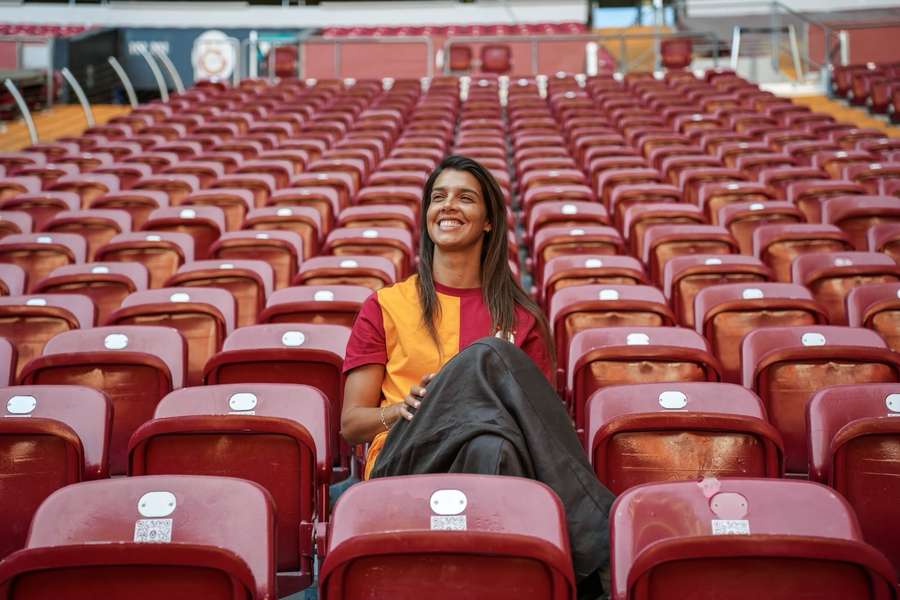 Carole Costa assina pelo Galatasaray