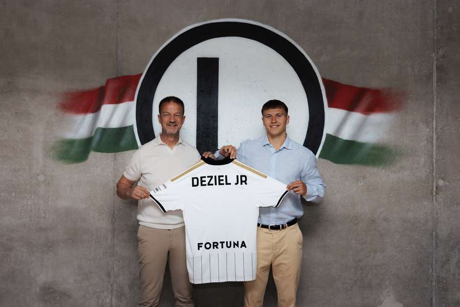 Amerykanin Robert Deziel Jr nowym obrońcą Legii Warszawa. "Jestem niezwykle podekscytowany" Amerykanin Robert Deziel Jr nowym obrońcą Legii Warszawa. "Jestem niezwykle podekscytowany"