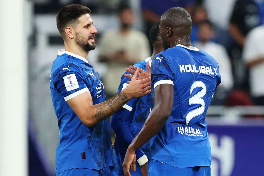 O Al-Hilal lidera a Liga Saudita seguido pelo Al-Ittihad