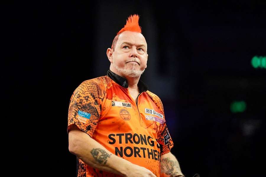 Peter Wright wins 6-0