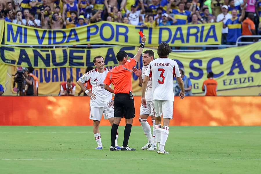 Belotti foi expulso aos 72 minutos do jogo com o Boca Juniors