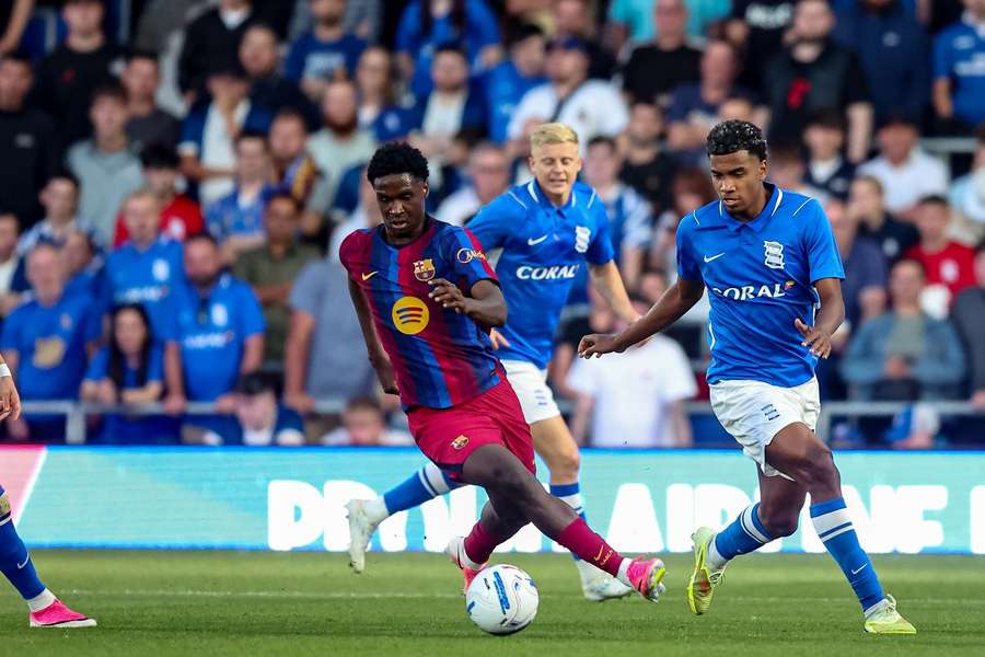 Birmingham si poradil s Barcelonou. Birmingham si poradil s Barcelonou.