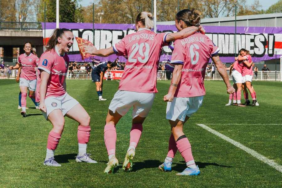 Après 13 ans d'attente, Toulouse retrouve la Première Ligue et est sacré champion de Seconde Ligue