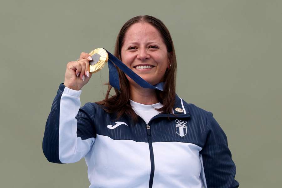 Adriana Ruano Oliva sur le podium.