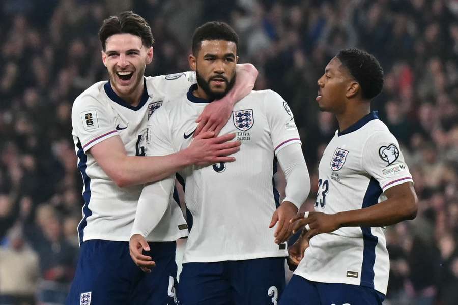A Inglaterra venceu a Letônia com tranquilidade