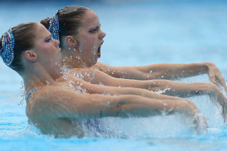 Noortje en Bregje de Brouwer in actie op het EK