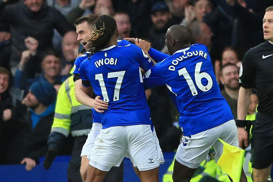 Everton players celebrate Seamus Coleman's crucial goal