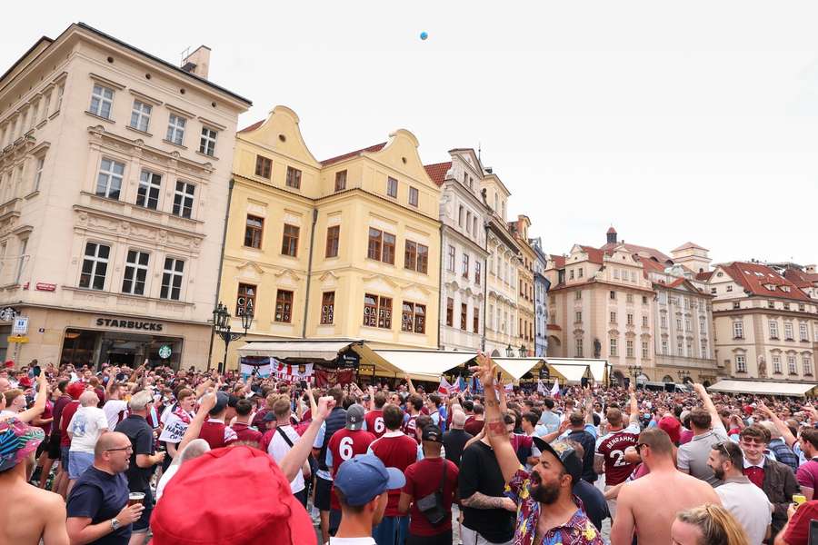 Tifosi del West Ham a Praga