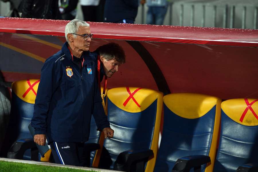 Hector Cuper was bondscoach in onder meer Georgië, Egypte en Oezbekistan