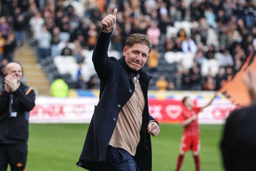 Turner on the pitch ahead of Hull's clash with Sheffield Wednesday
