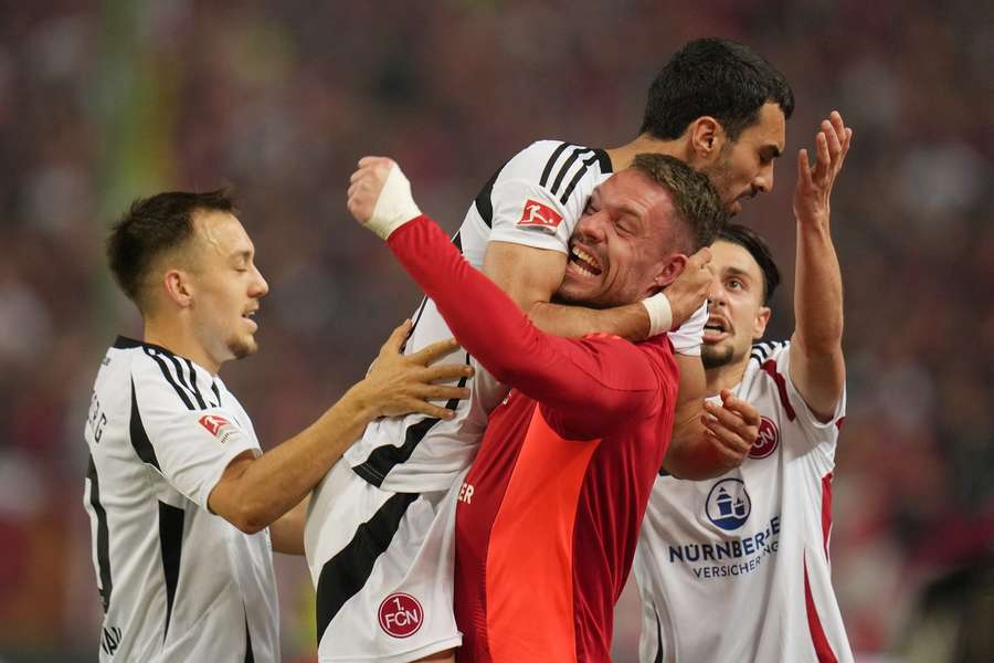 Großer Jubel bei Christian Mathenia und Co.