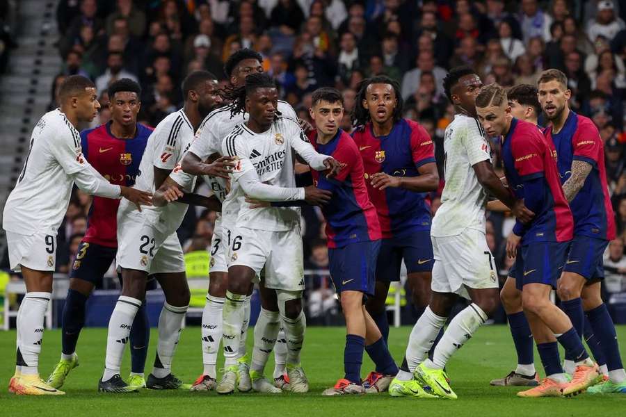 Barcelona și Real Madrid se întâlnesc din nou.